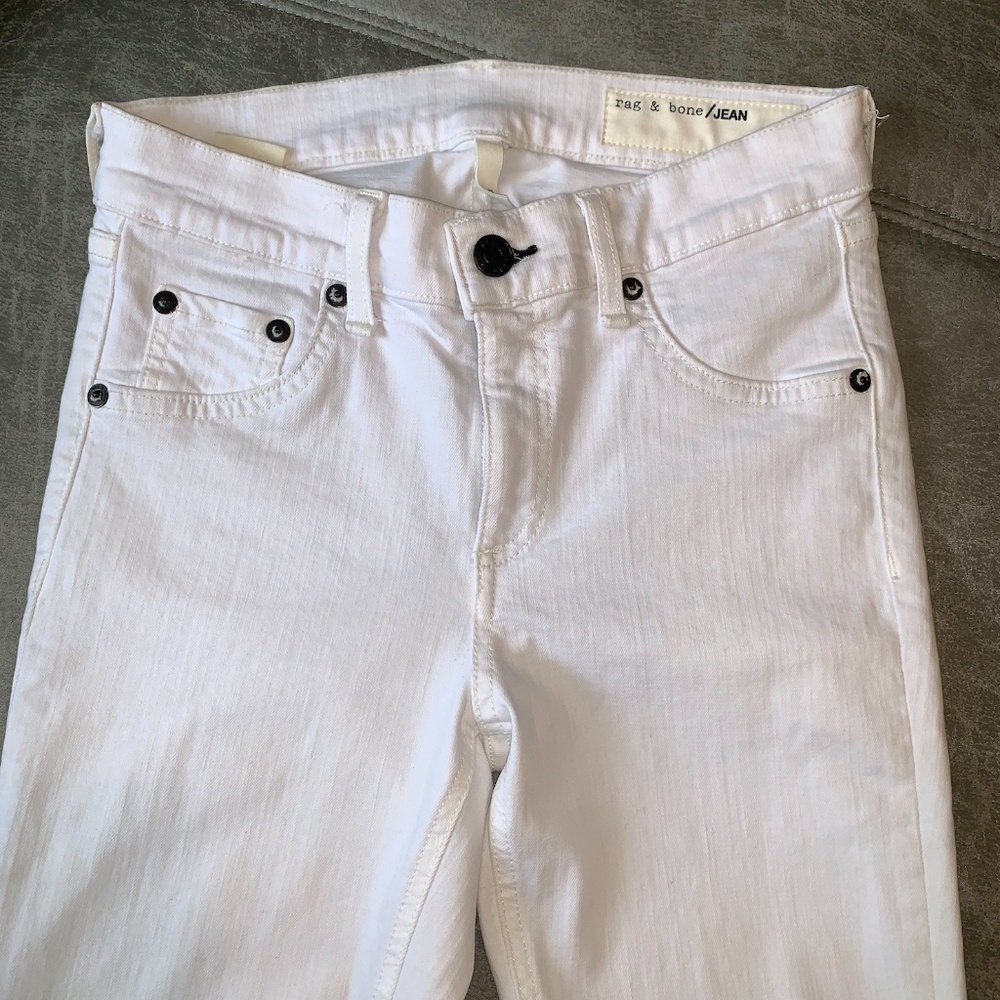 CLOSET CLEANOUT | Rag & Bone Capri's - Picture 3 of 8
